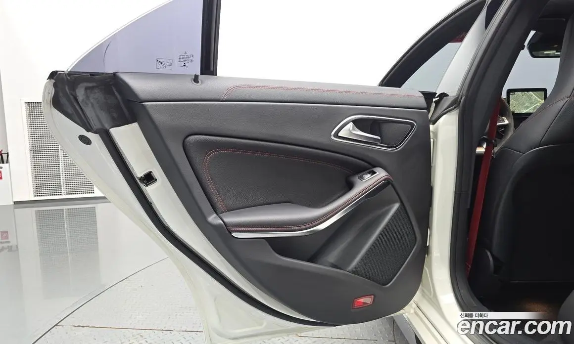 Mercedes-Benz CLA-Class 2017 2.0 автомат (гидро), фото 14 Mercedes-Benz CLA-Class 2017 2.0 автомат (гидро), фото 14