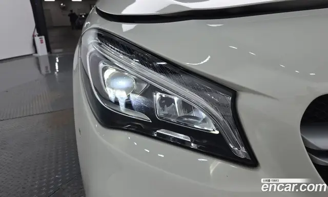 Mercedes-Benz CLA-Class 2017 2.0 автомат (гидро), миниатюра 7 Mercedes-Benz CLA-Class 2017 2.0 автомат (гидро), миниатюра 7