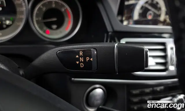 Mercedes-Benz E-Class 2015 2.1 автомат (гидро), миниатюра 9 Mercedes-Benz E-Class 2015 2.1 автомат (гидро), миниатюра 9