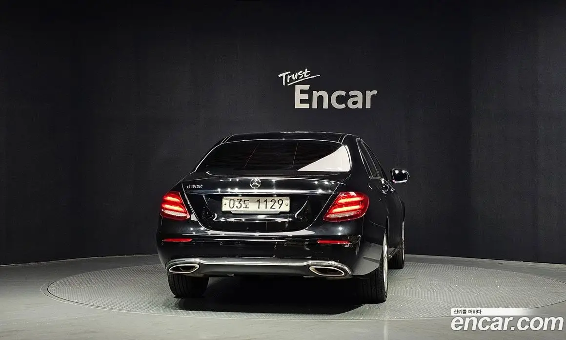 Mercedes-Benz E-Class 2017 2.0 автомат (гидро), фото 4