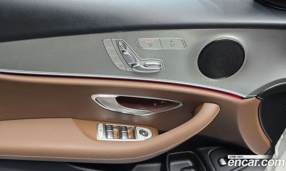 Mercedes-Benz E-Class 2018 2.0 автомат (гидро), фото 28 Mercedes-Benz E-Class 2018 2.0 автомат (гидро), фото 28