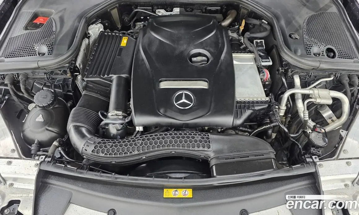 Mercedes-Benz E-Class 2018 2.0 автомат (гидро), фото 6 Mercedes-Benz E-Class 2018 2.0 автомат (гидро), фото 6