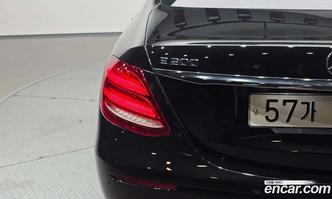 Mercedes-Benz E-Class 2018 2.0 автомат (гидро), фото 9 Mercedes-Benz E-Class 2018 2.0 автомат (гидро), фото 9