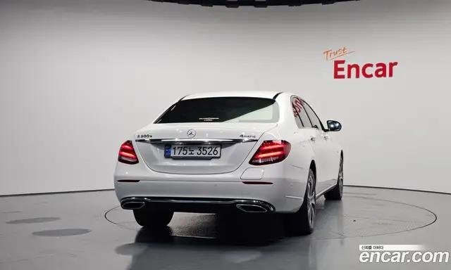 Mercedes-Benz E-Class 2020 2.0 автомат (гидро), миниатюра 4