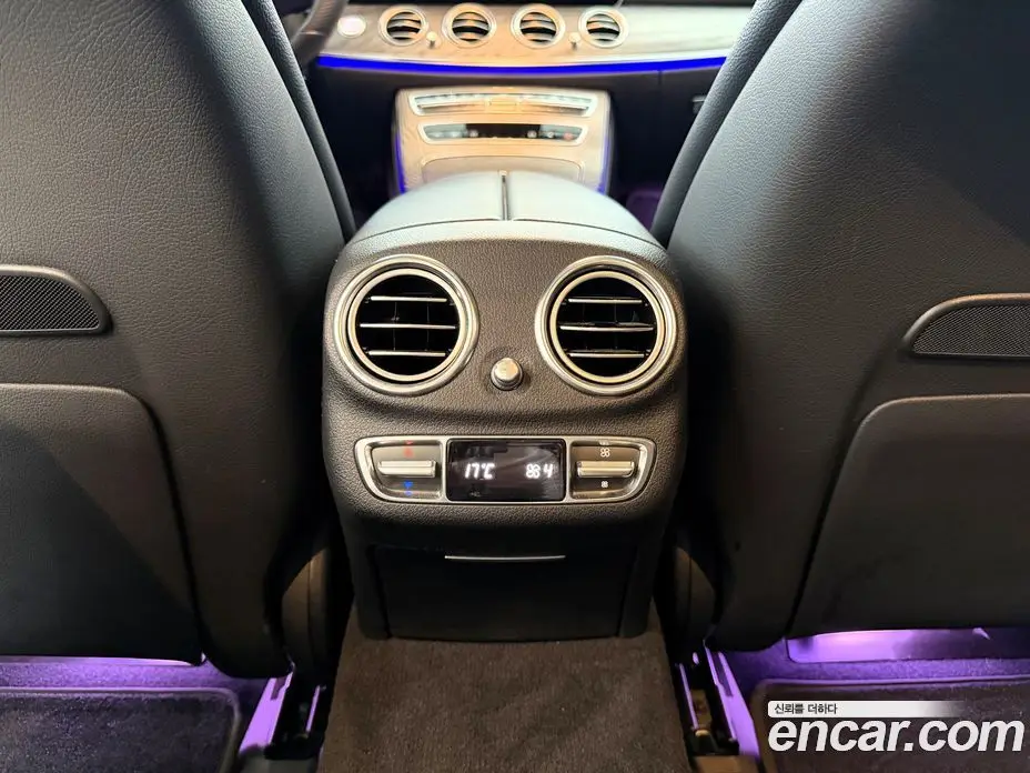 Mercedes-Benz E-Class 2021 2.0 автомат (гидро), фото 19