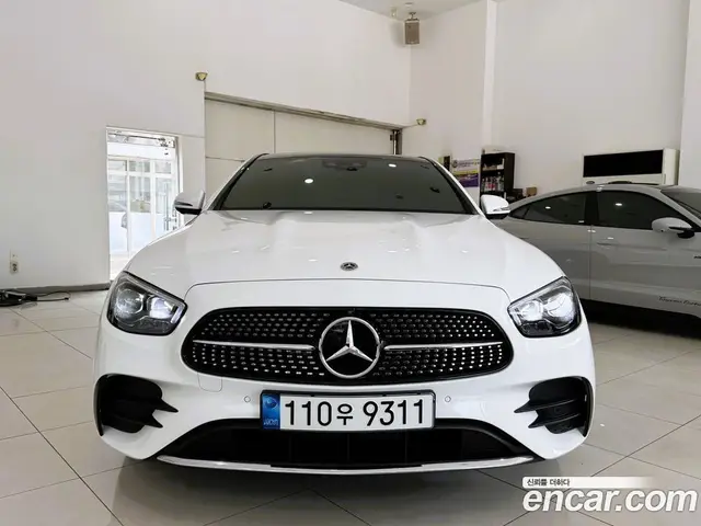 Mercedes-Benz E-Class 2021 2.0 автомат (гидро), миниатюра 3