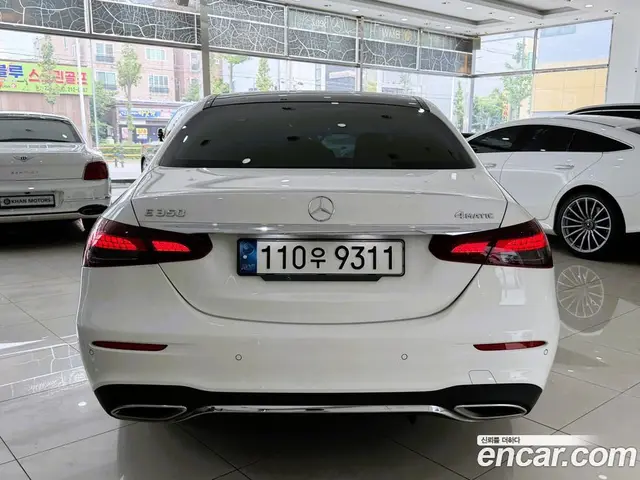 Mercedes-Benz E-Class 2021 2.0 автомат (гидро), миниатюра 4