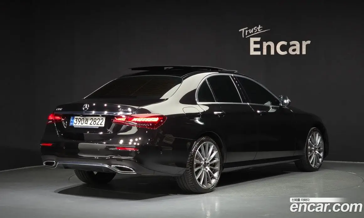Mercedes-Benz E-Class 2021 2.0 автомат (гидро), фото 2 Mercedes-Benz E-Class 2021 2.0 автомат (гидро), фото 2