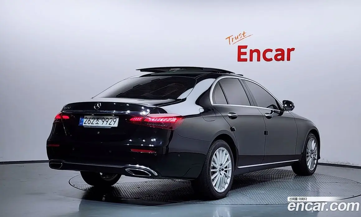 Mercedes-Benz E-Class 2021 2.0 автомат (гидро), фото 2