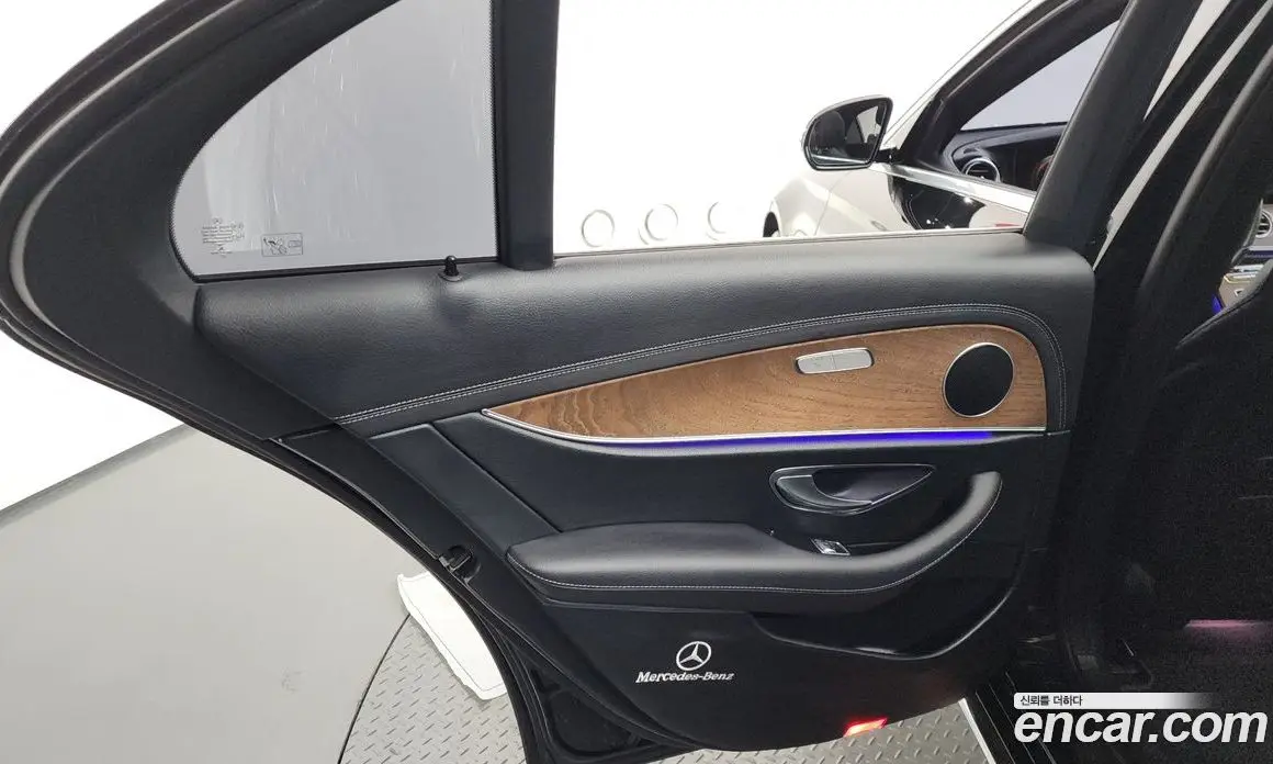 Mercedes-Benz E-Class 2021 2.0 автомат (гидро), фото 15