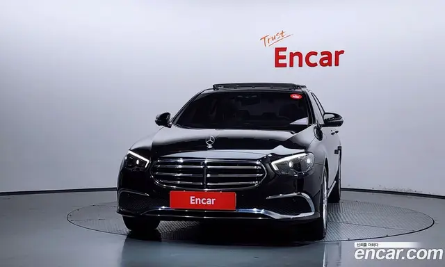 Mercedes-Benz E-Class 2021 2.0 автомат (гидро), миниатюра 3