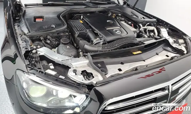 Mercedes-Benz E-Class 2021 2.0 автомат (гидро), миниатюра 6