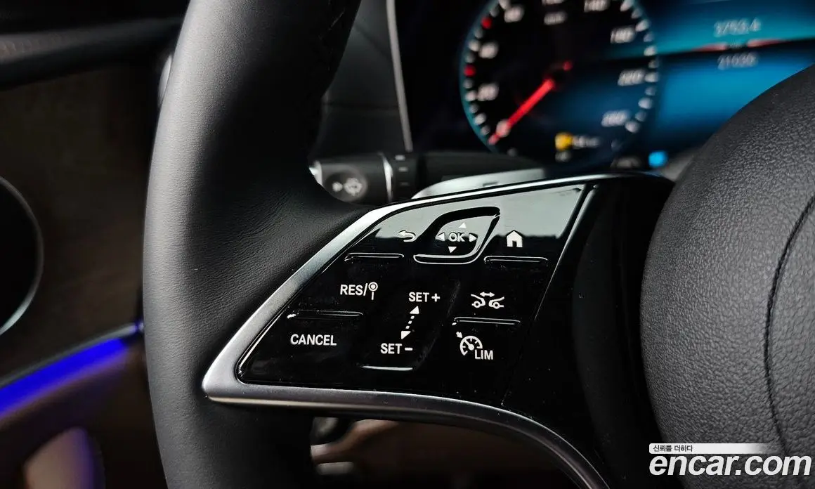 Mercedes-Benz E-Class 2023 2.0 автомат (гидро), фото 15