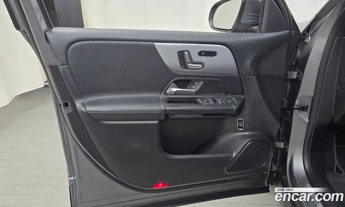 Mercedes-Benz GLB-Class 2021 1.9 автомат (гидро), фото 14