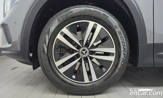 Mercedes-Benz GLB-Class 2021 1.9 автомат (гидро), миниатюра 5