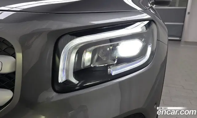 Mercedes-Benz GLB-Class 2021 1.9 автомат (гидро), миниатюра 8