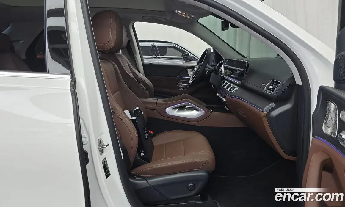Mercedes-Benz GLE-Class 2026 3.0 автомат (гидро), фото 11 Mercedes-Benz GLE-Class 2026 3.0 автомат (гидро), фото 11