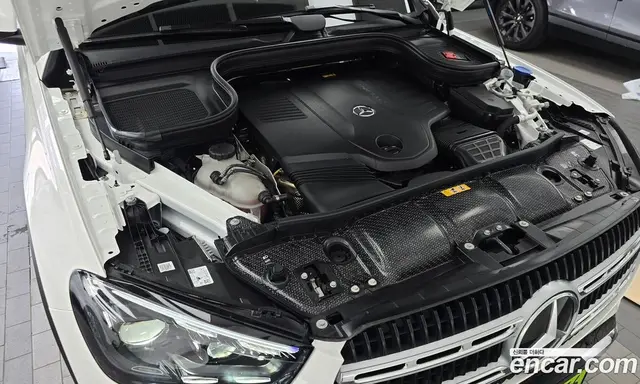 Mercedes-Benz GLE-Class 2026 3.0 автомат (гидро), миниатюра 6 Mercedes-Benz GLE-Class 2026 3.0 автомат (гидро), миниатюра 6