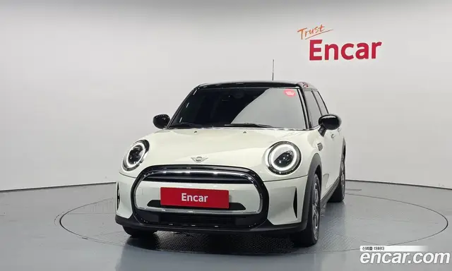 Mini Cooper 2022 1.5 автомат (гидро), миниатюра 3