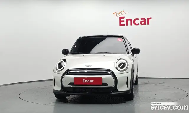 Mini Cooper 2023 1.5 автомат (гидро), миниатюра 3