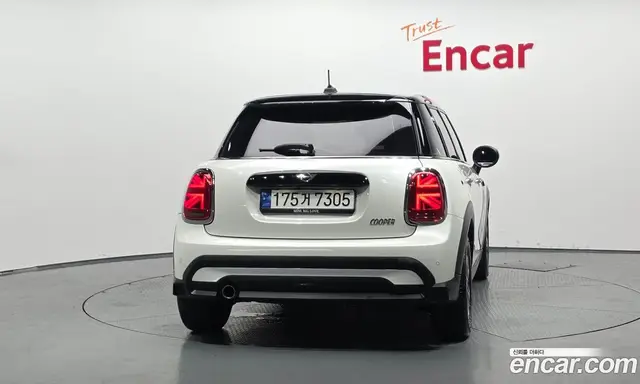 Mini Cooper 2023 1.5 автомат (гидро), миниатюра 4