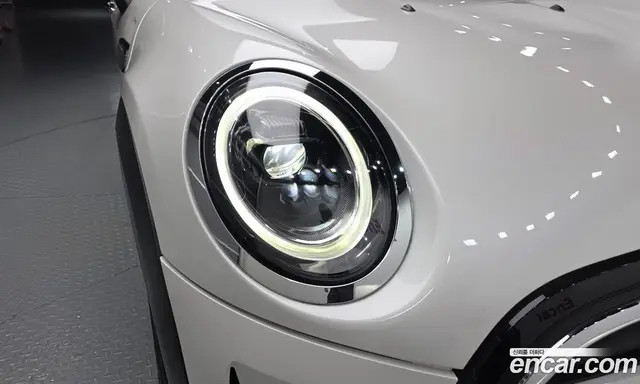 Mini Cooper 2023 1.5 автомат (гидро), миниатюра 8