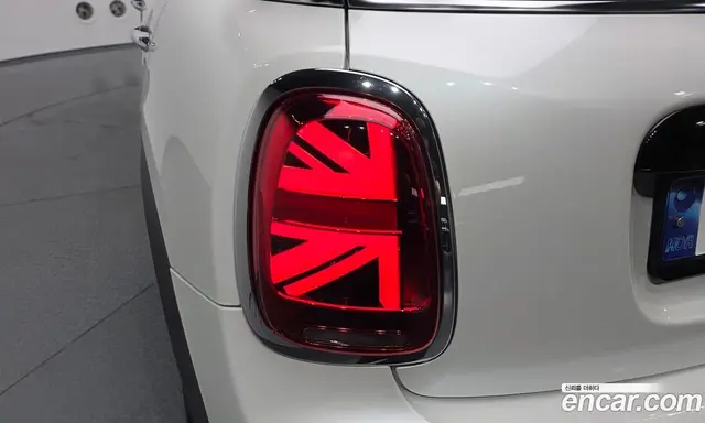 Mini Cooper 2023 1.5 автомат (гидро), миниатюра 9