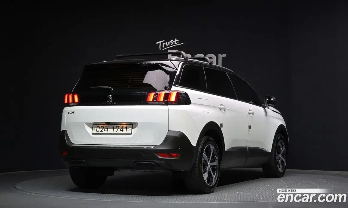 Peugeot 5008 2018 1.5 автомат (гидро), фото 2 Peugeot 5008 2018 1.5 автомат (гидро), фото 2
