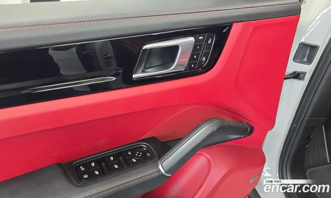 Porsche Cayenne 2022 3.0 автомат (гидро), фото 30 Porsche Cayenne 2022 3.0 автомат (гидро), фото 30