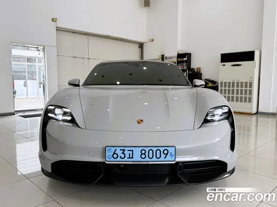 Porsche Taycan 2022 0.1 автомат (гидро), фото 3 Porsche Taycan 2022 0.1 автомат (гидро), фото 3