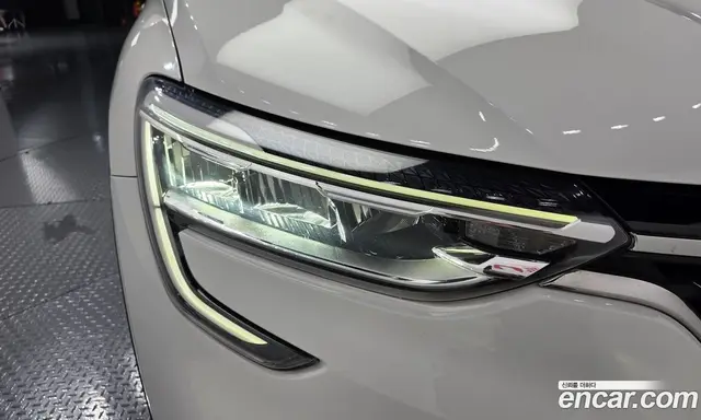 Renault (Samsung) XM3 2022 1.3 автомат (гидро), миниатюра 8 Renault (Samsung) XM3 2022 1.3 автомат (гидро), миниатюра 8