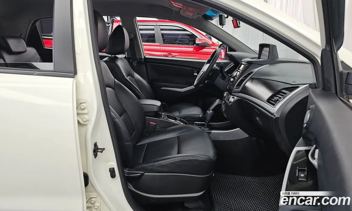 SsangYong Korando 2013 2.0 автомат (гидро), фото 17 SsangYong Korando 2013 2.0 автомат (гидро), фото 17