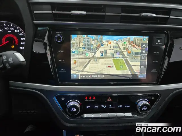 SsangYong Korando 2020 1.5 автомат (гидро), миниатюра 11