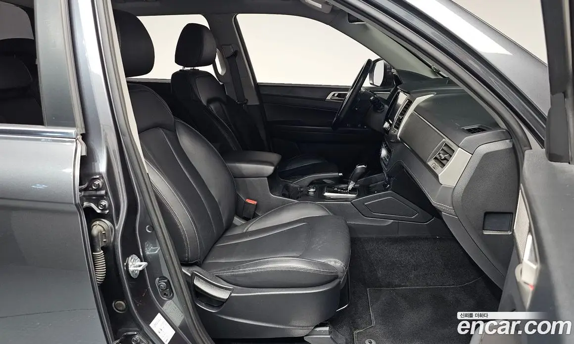 SsangYong Rexton 2018 2.2 автомат (гидро), фото 12