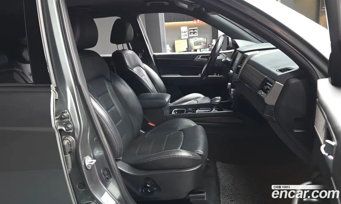 SsangYong Rexton 2018 2.2 автомат (гидро), фото 17 SsangYong Rexton 2018 2.2 автомат (гидро), фото 17