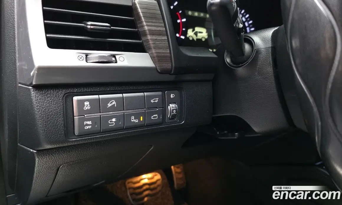 SsangYong Rexton 2018 2.2 автомат (гидро), фото 29 SsangYong Rexton 2018 2.2 автомат (гидро), фото 29