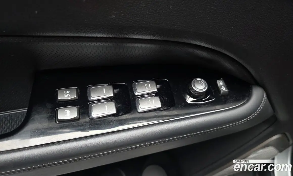 SsangYong Rexton 2018 2.2 автомат (гидро), фото 31 SsangYong Rexton 2018 2.2 автомат (гидро), фото 31