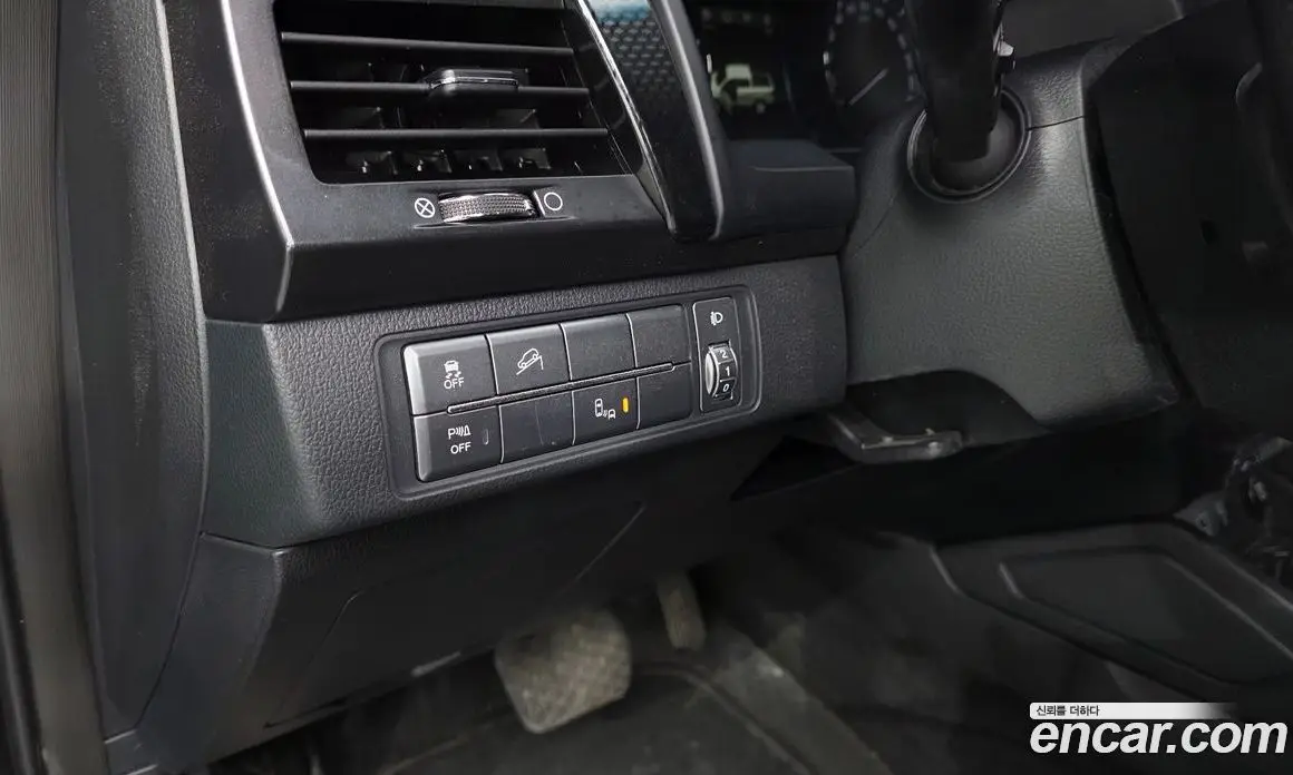 SsangYong Rexton 2019 2.2 автомат (гидро), фото 25 SsangYong Rexton 2019 2.2 автомат (гидро), фото 25