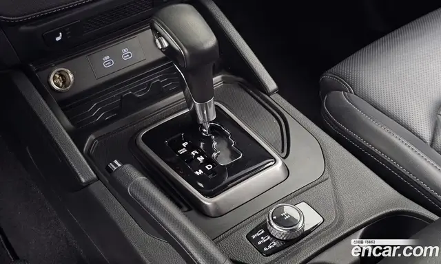 SsangYong Rexton 2024 2.2 автомат (гидро), миниатюра 12