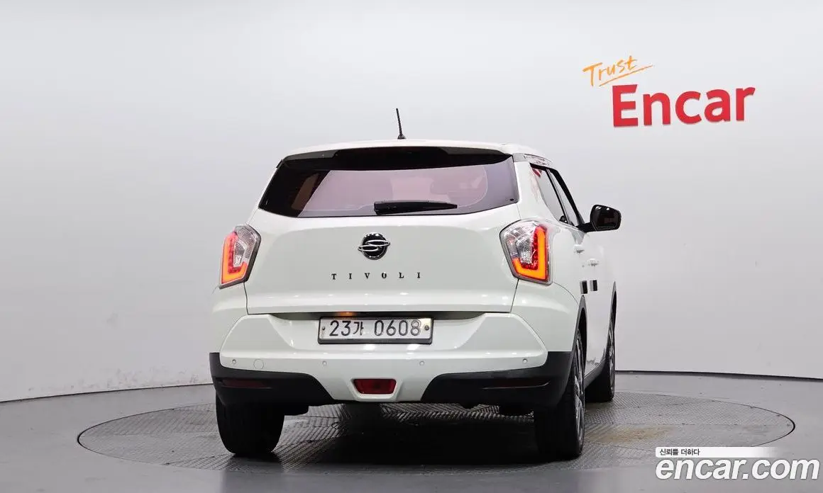 SsangYong TIBOLI 2015 1.6 автомат (гидро), фото 4 SsangYong TIBOLI 2015 1.6 автомат (гидро), фото 4