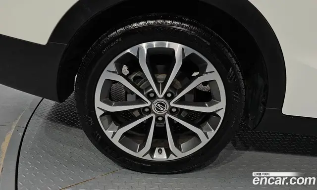 SsangYong TIBOLI 2018 1.6 автомат (гидро), миниатюра 5