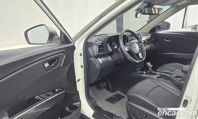 SsangYong TIBOLI 2023 1.5 автомат (гидро), миниатюра 10 SsangYong TIBOLI 2023 1.5 автомат (гидро), миниатюра 10