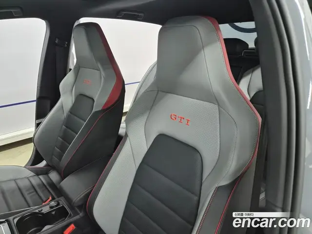 Volkswagen Golf 2025 2.0 автомат (гидро), миниатюра 10 Volkswagen Golf 2025 2.0 автомат (гидро), миниатюра 10