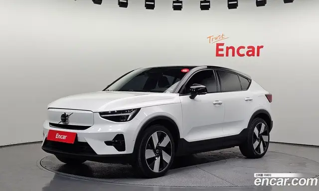 Volvo C40, 2022, 58 442 км Volvo C40, 2022, 58 442 км