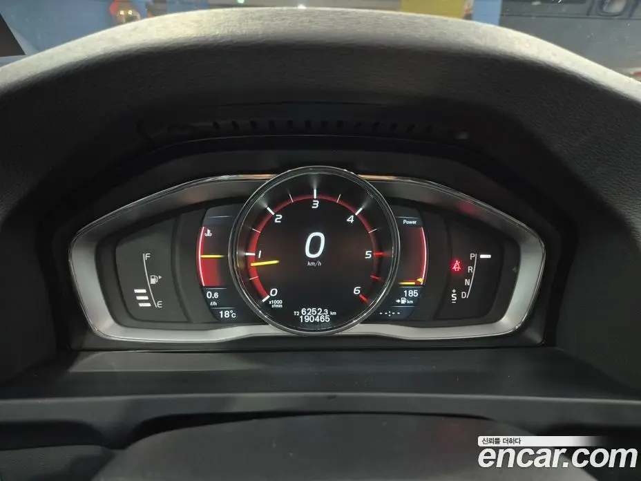 Volvo S60 2014 1.6 автомат (гидро), фото 15 Volvo S60 2014 1.6 автомат (гидро), фото 15