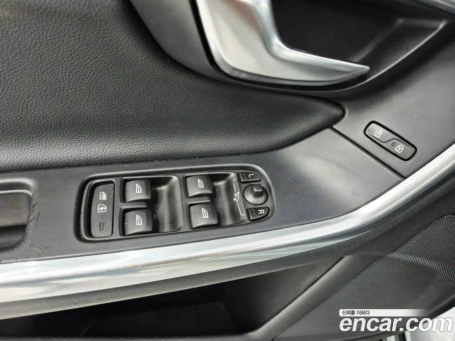 Volvo S60 2014 1.6 автомат (гидро), фото 19 Volvo S60 2014 1.6 автомат (гидро), фото 19