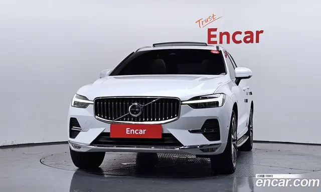 Volvo XC60 2022 2.0 автомат (гидро), миниатюра 3 Volvo XC60 2022 2.0 автомат (гидро), миниатюра 3