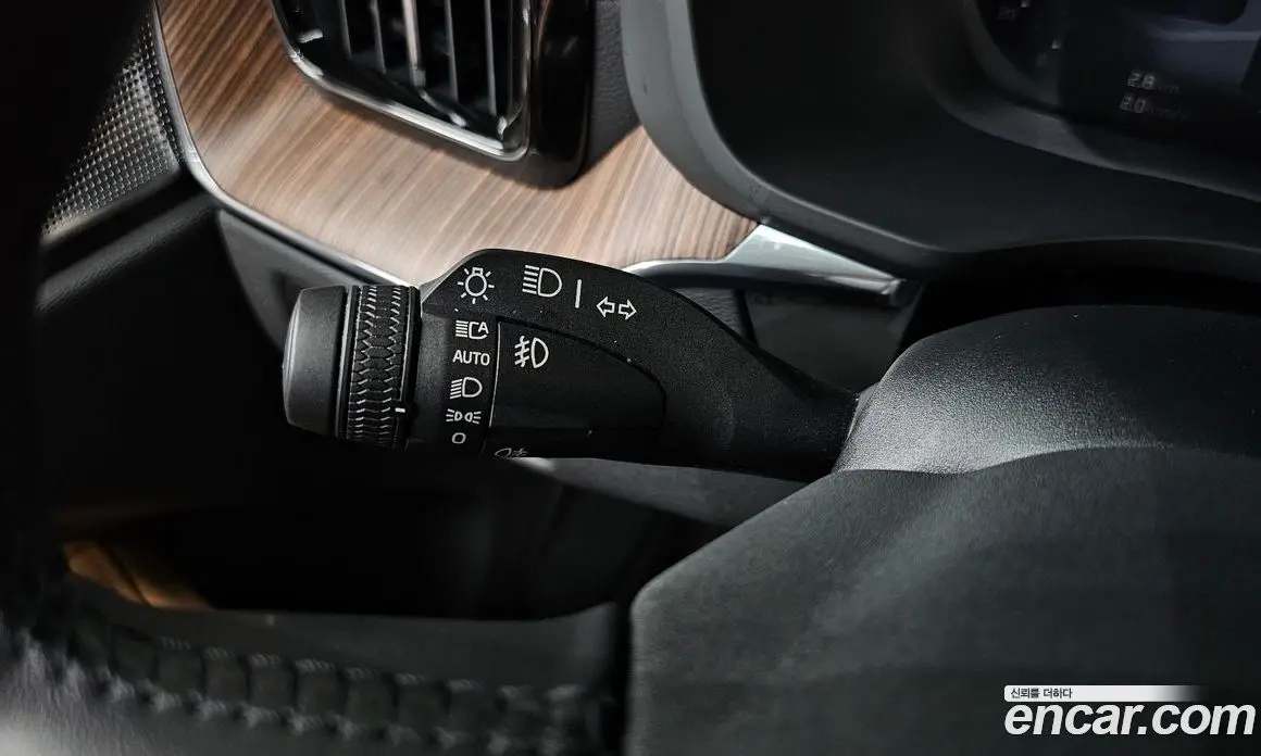 Volvo XC60 2022 2.0 автомат (гидро), фото 29 Volvo XC60 2022 2.0 автомат (гидро), фото 29
