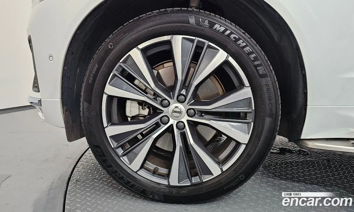 Volvo XC60 2022 2.0 автомат (гидро), фото 5 Volvo XC60 2022 2.0 автомат (гидро), фото 5