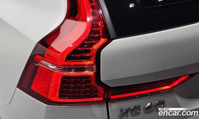 Volvo XC60 2022 2.0 автомат (гидро), миниатюра 9 Volvo XC60 2022 2.0 автомат (гидро), миниатюра 9
